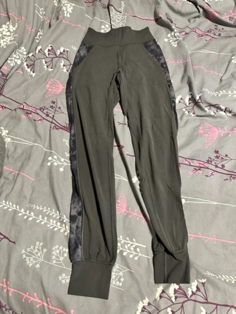 Lululemon size 2 Align joggers